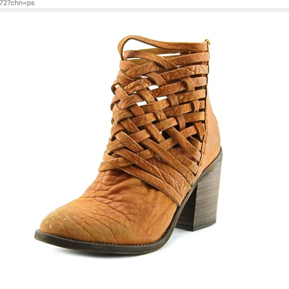 GUC: Free People. Carrera Bootie. Tan 8.5-9 - Picture 7 of 8